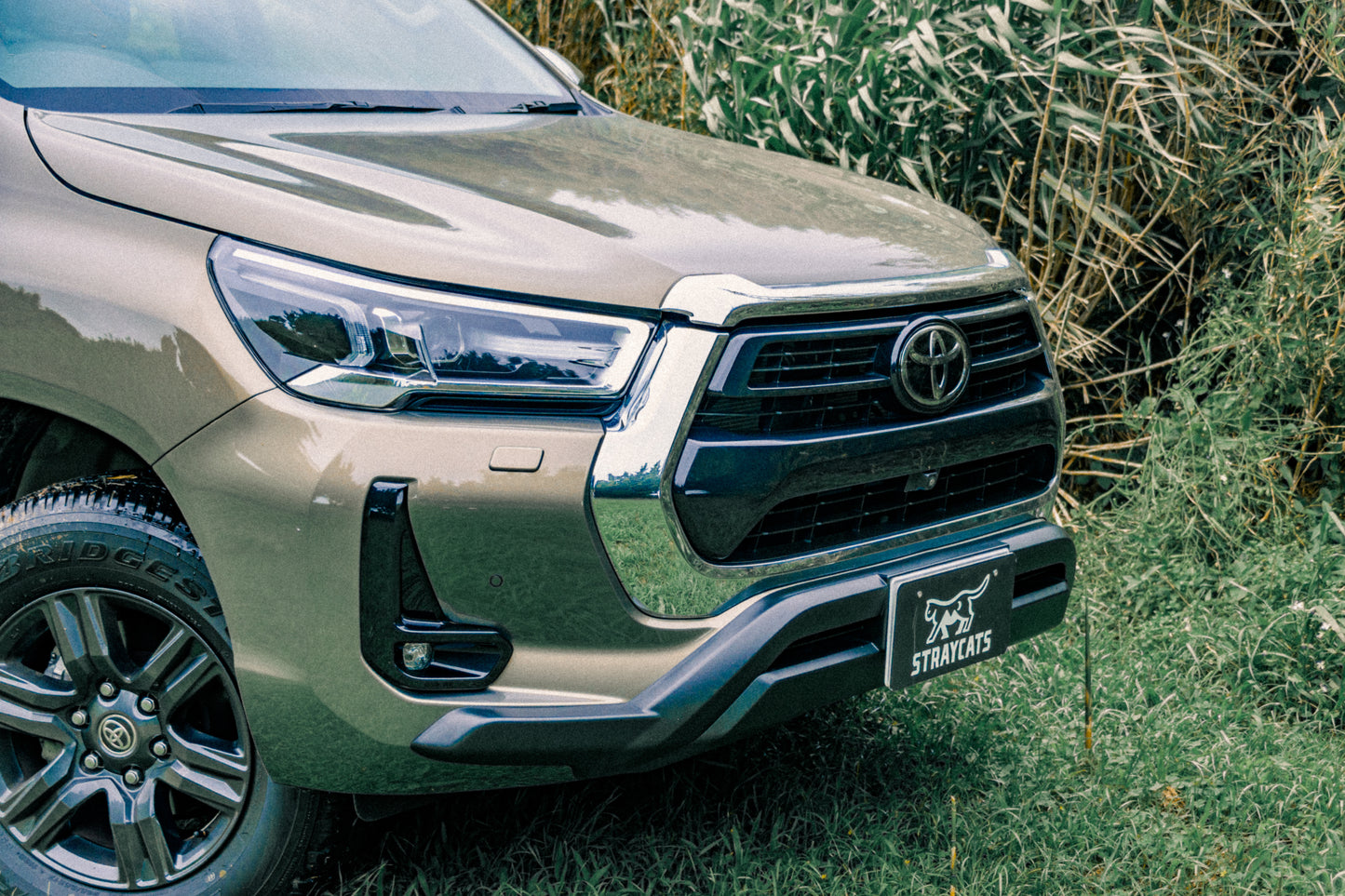 ハイラックスGUN 125 2.4 Z ディーゼル 4WD ルーフトップテント サイドオーニング アネックスルーム等 付属品多数