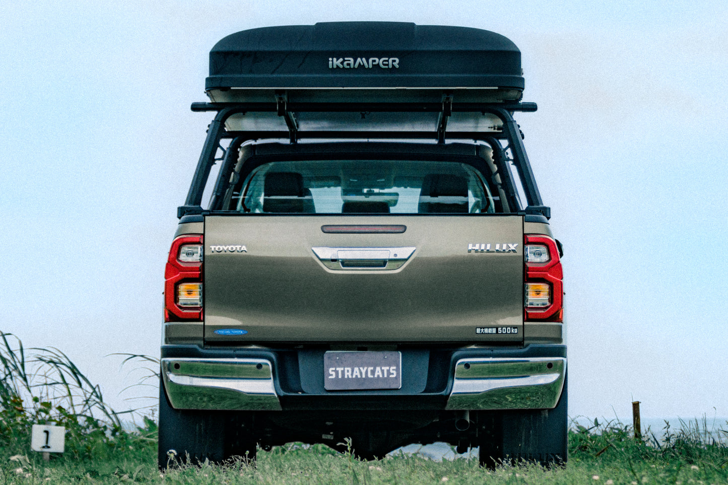 ハイラックスGUN 125 2.4 Z ディーゼル 4WD ルーフトップテント サイドオーニング アネックスルーム等 付属品多数